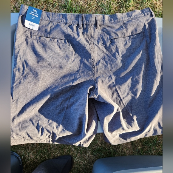 George shorts - Picture 3 of 4
